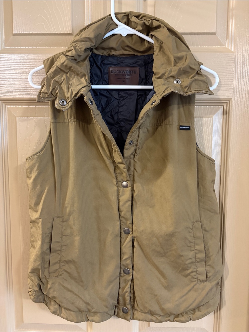 Duckworth Medium Vest in Tan